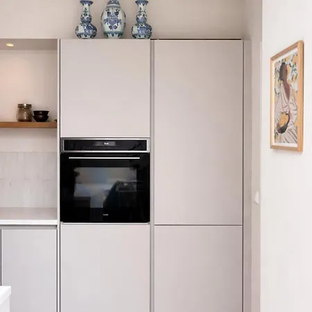 Charming House 5 Min Walk To Center Of Сasa de vacaciones